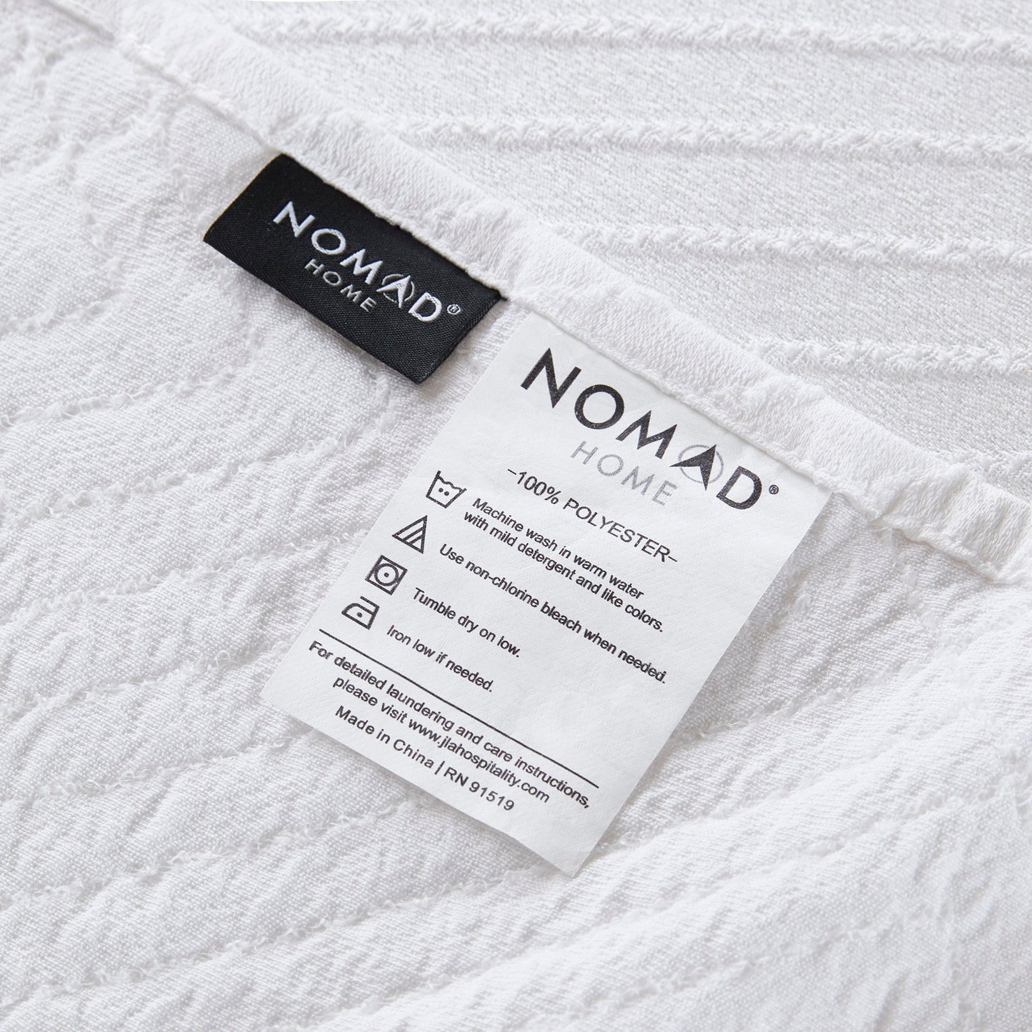 Jacquard Essential Lark Coverlet Case Pack 12